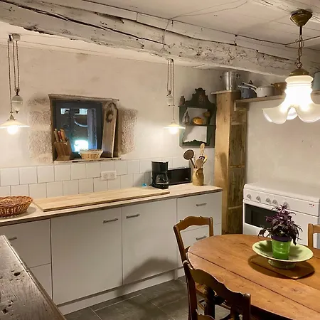 Les Monts D'amara, Ressourcement, Nature, Sante Bed & Breakfast