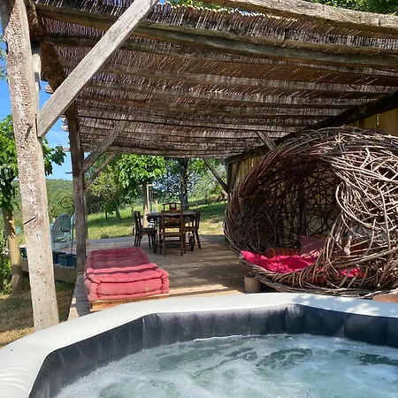 Les Monts D'amara, Ressourcement, Nature, Sante Couette-café *